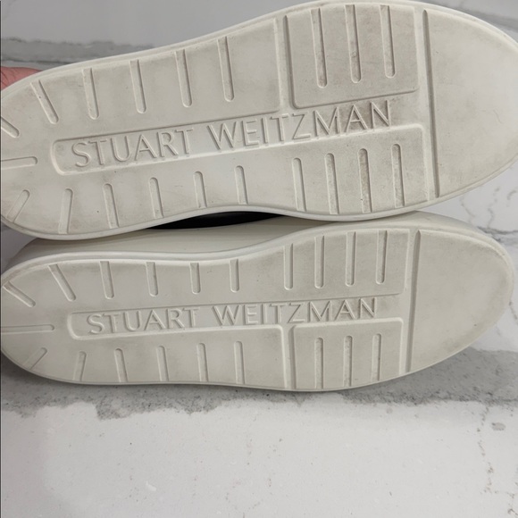 Stuart Weitzman Excelsa Faux Pearl-Embellished Leather Sneakers. - Picture 8 of 11